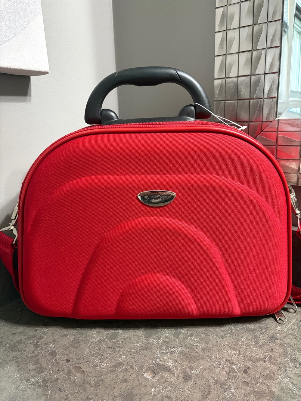 Baggage Red Travel Cosmetic/Makeup Organizer Case